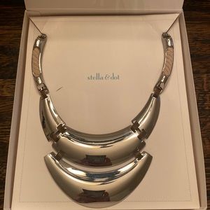 Stella & Dot silver necklace